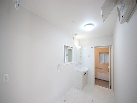 富山市西中野本町　中古住宅