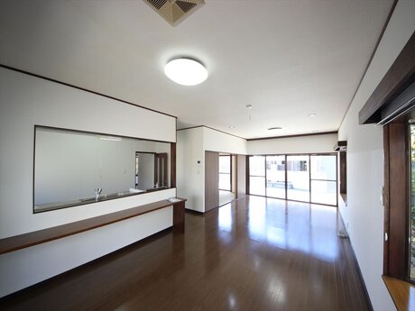 富山市上冨居2丁目　中古住宅