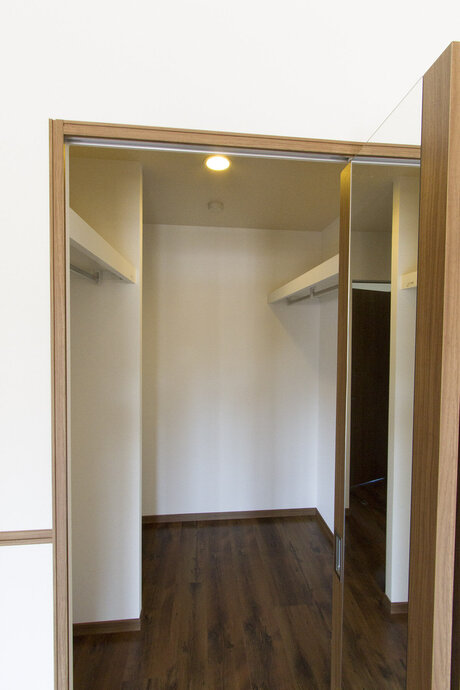 富山市秋吉　ボヌール