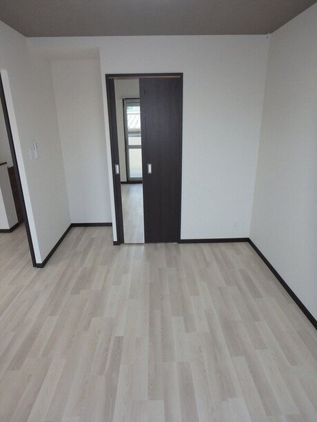 富山市山室　SIRIUS