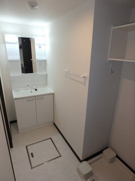 富山市山室　SIRIUS