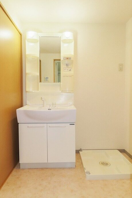 富山市本郷町5区　プランドール